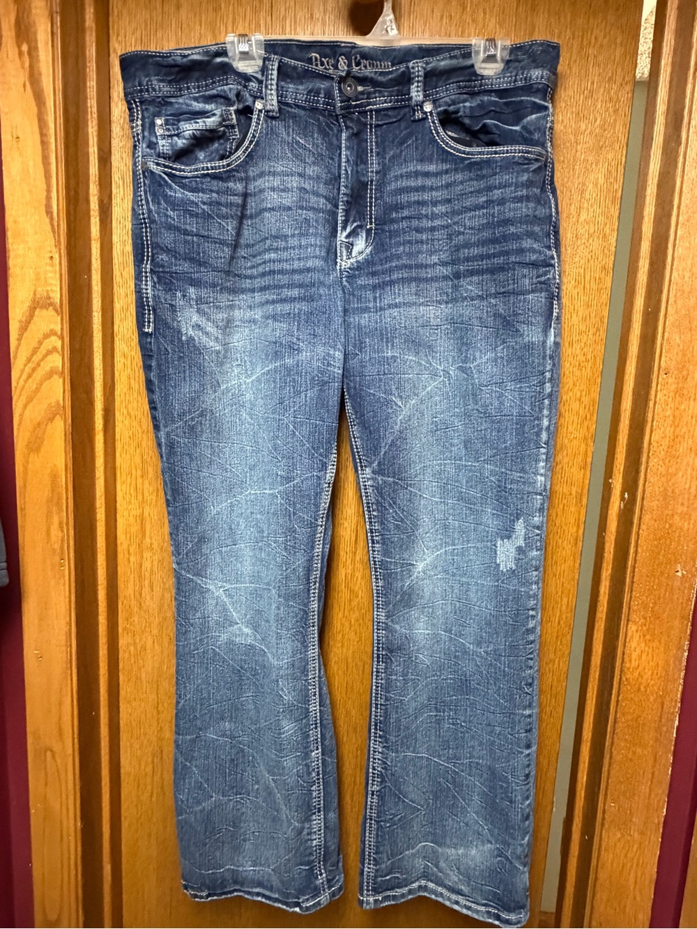 Axe & Crown Men’s Relaxed Bootcut Blue Distressed Jeans W34 L30